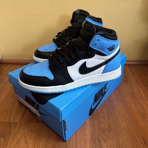 Air Jordan 1 Retro High OG GS - Picture 1 of 10